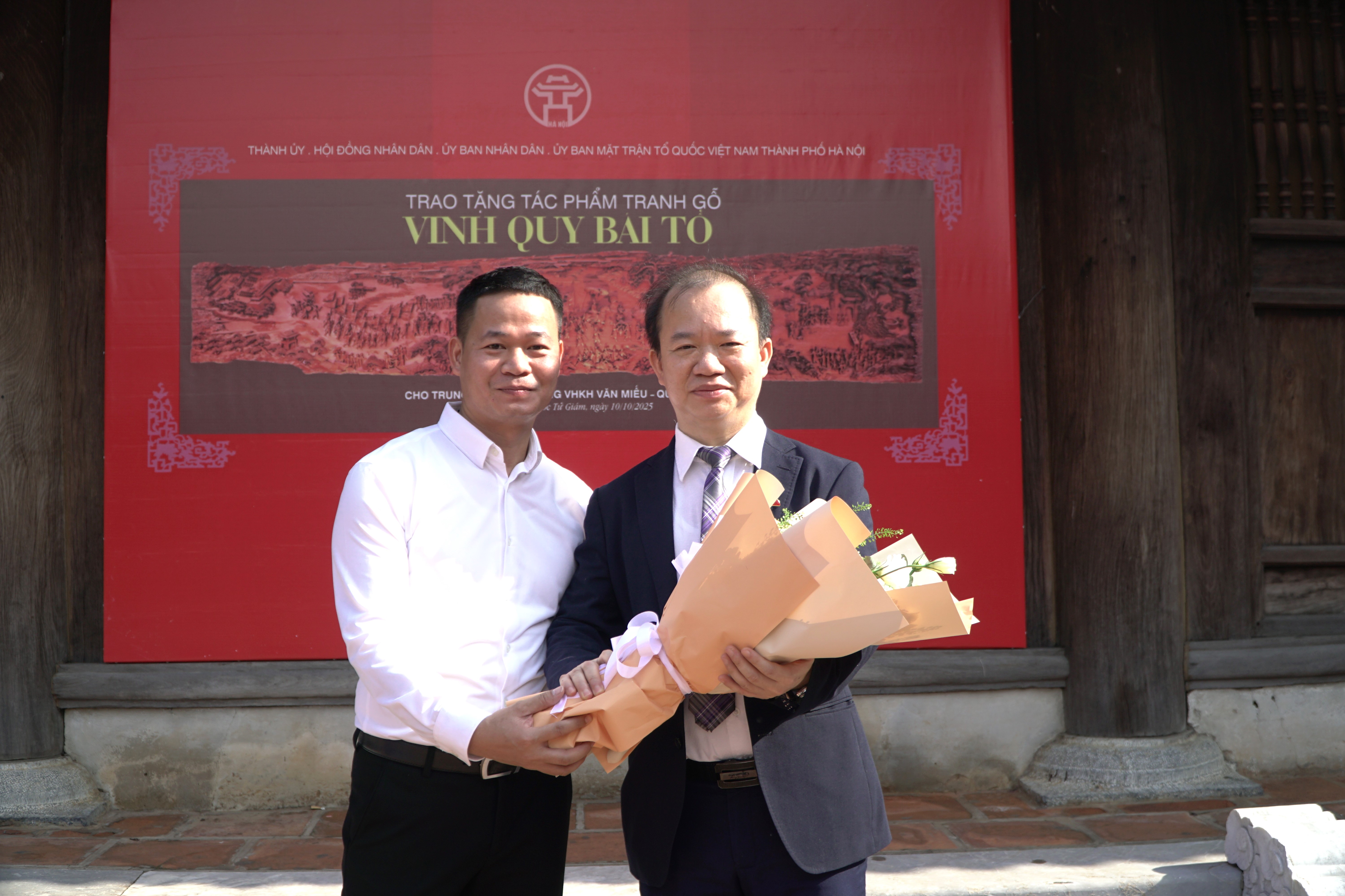 Lễ Bàn Giao Tác Phẩm Vinh Quy Bái Tổ tại Văn Miếu Quốc Tử Giám